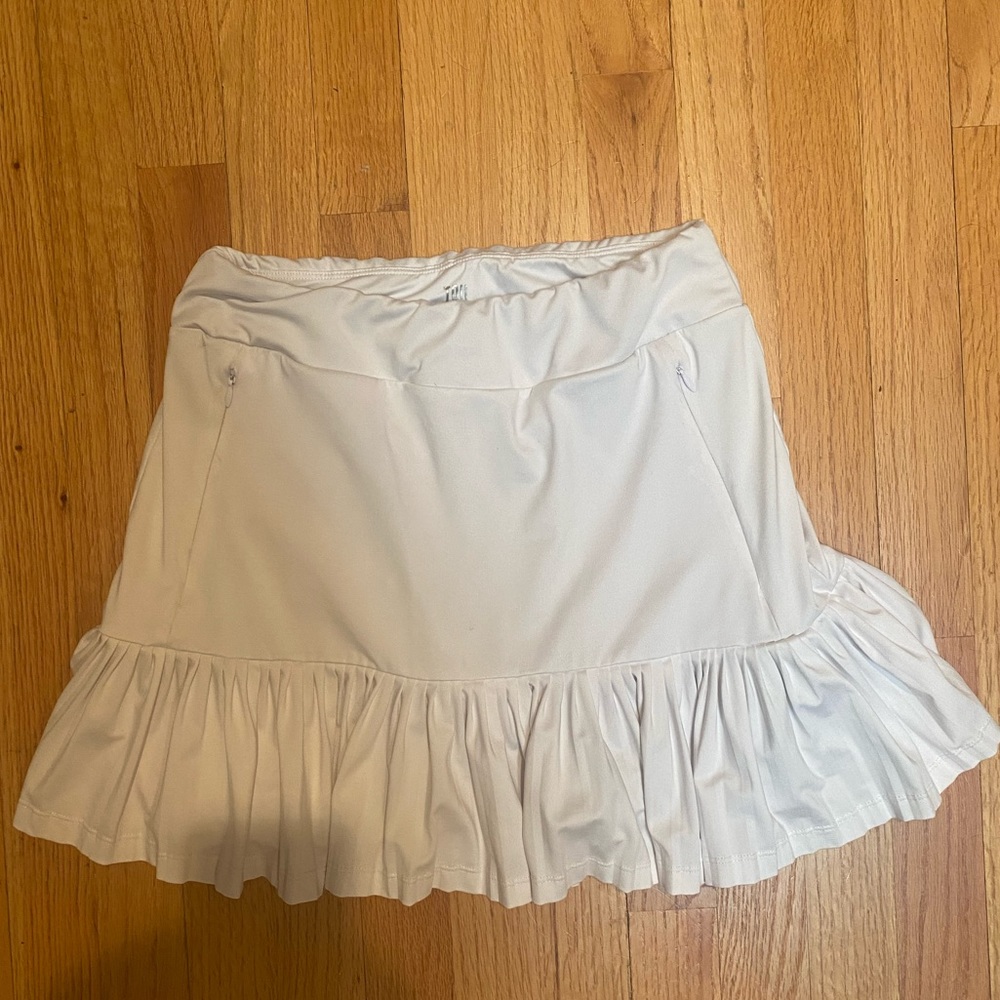 Tail white golf skirt